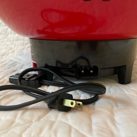 West Bend Electric Wok - Picture 5 of 6